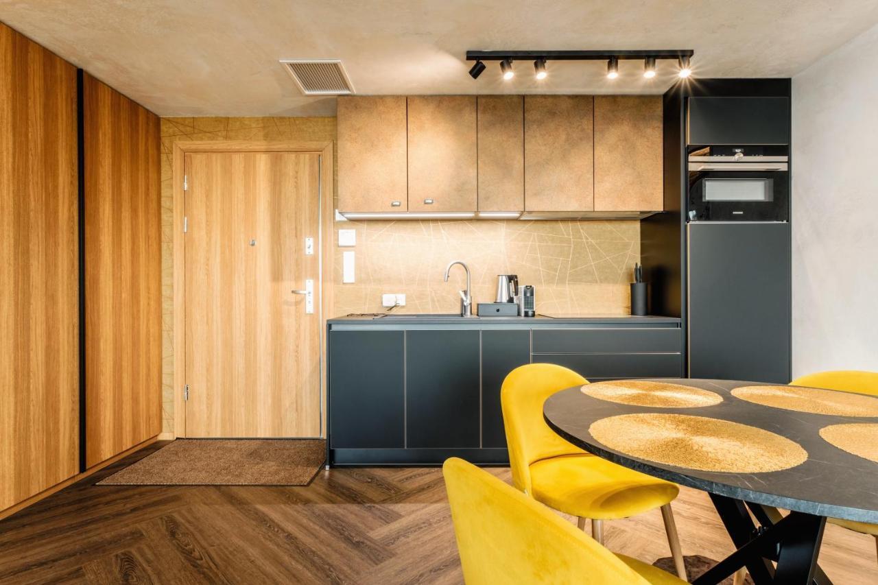 Skyview Suite - Niepowtarzalny Widok I Basen Lublin Exteriör bild