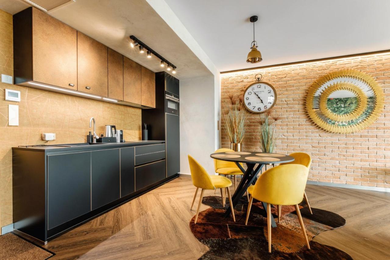 Skyview Suite - Niepowtarzalny Widok I Basen Lublin Exteriör bild